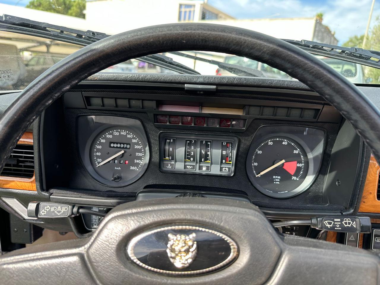 JAGUAR XJS C 3.6 Cabrio - Targa - cruscotto