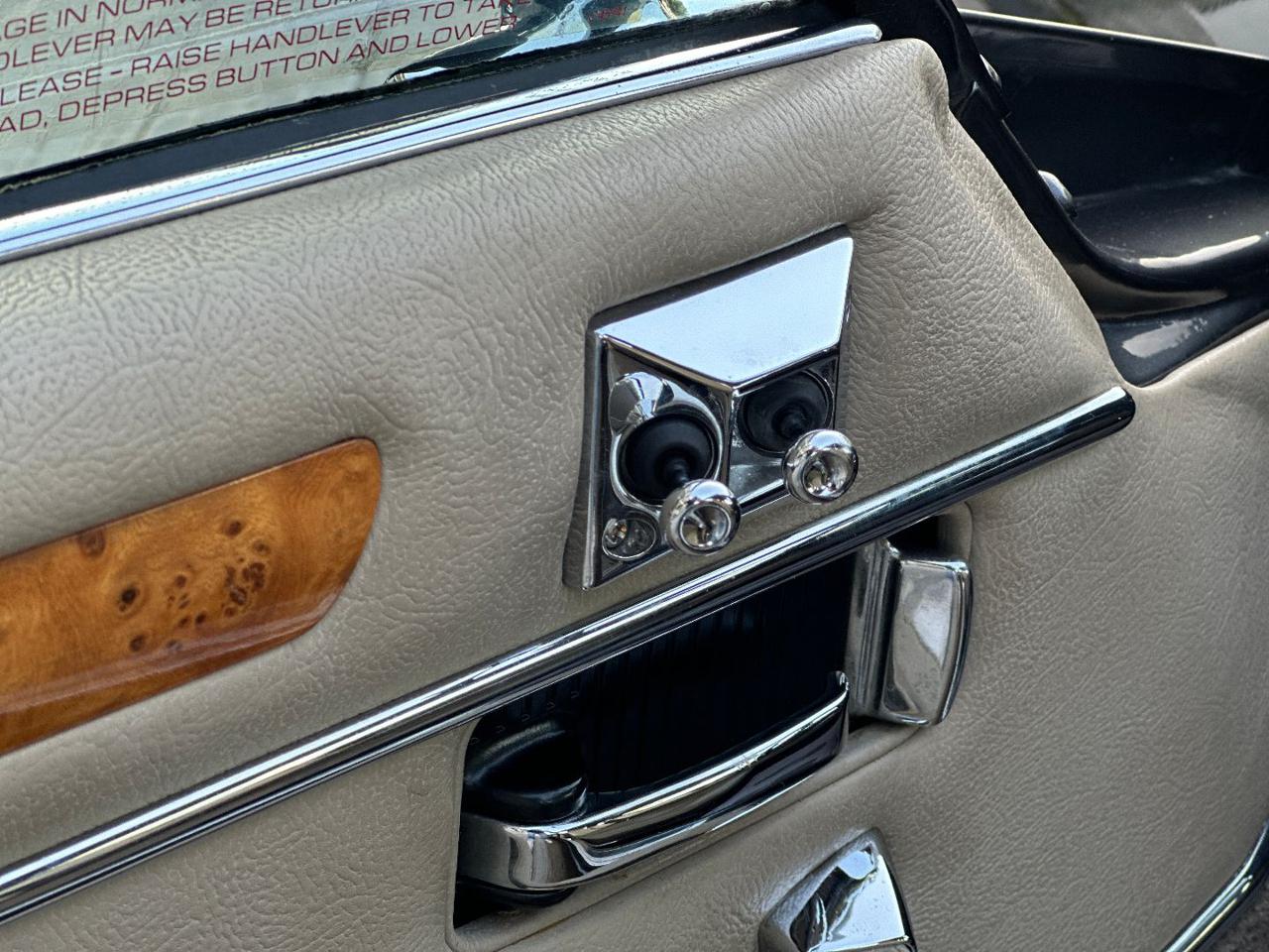 JAGUAR XJS C 3.6 Cabrio - Targa - strumenti-interni