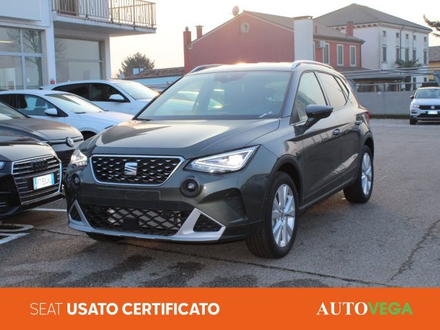 SEAT Arona Grigio pastello