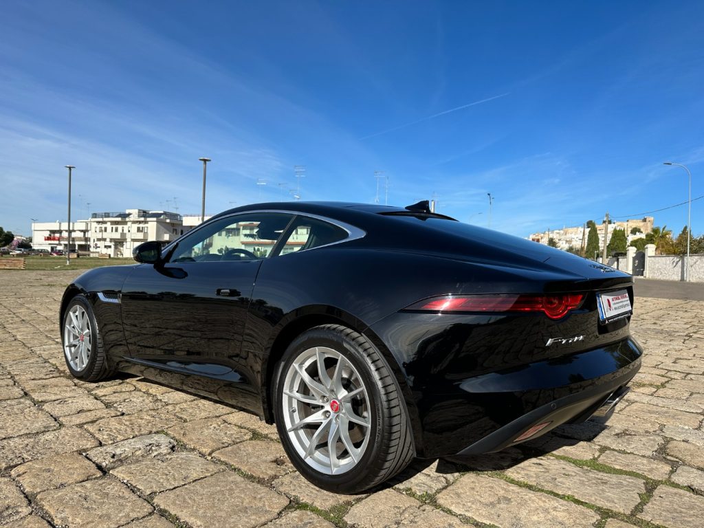 JAGUAR F-Type 2.0 Coupé auto - Service uff. Jaguar - 15