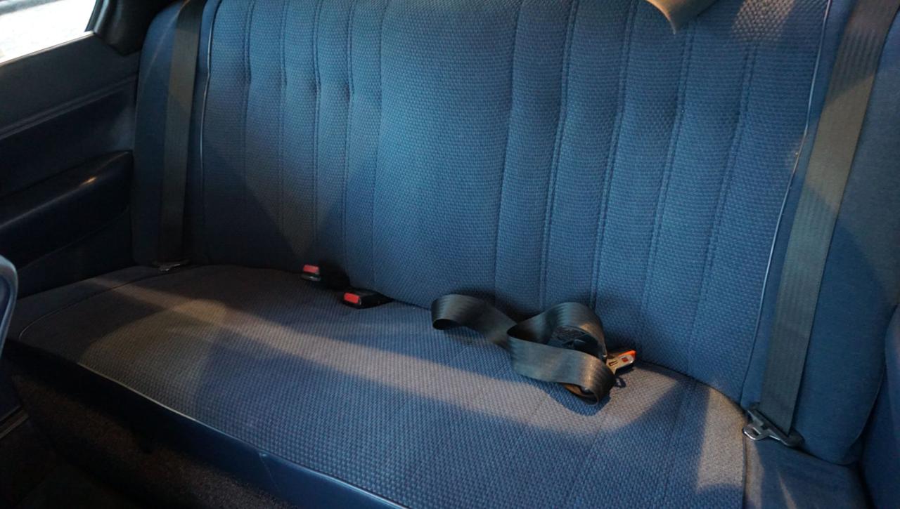 BMW 320 2 porte - abitacolo-posteriore