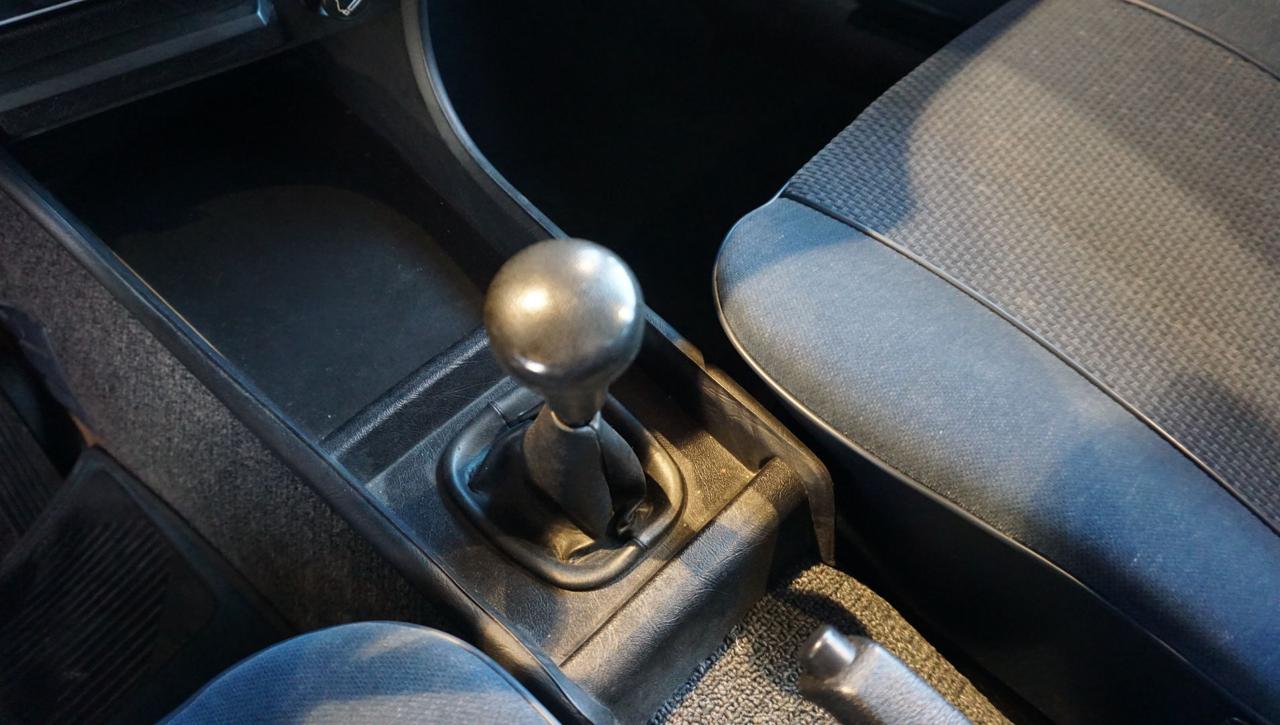 BMW 320 2 porte - strumenti-interni