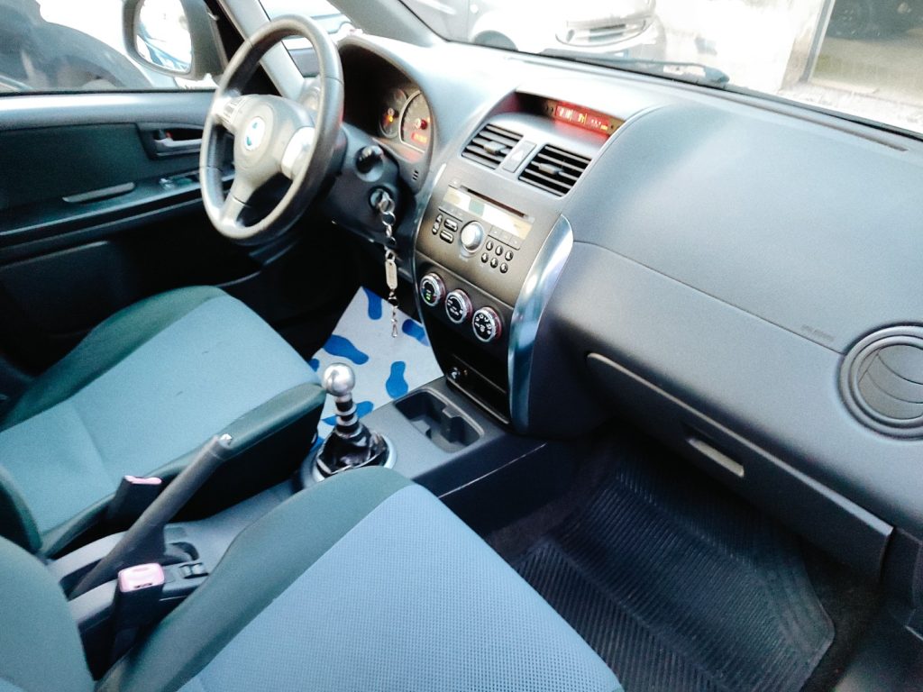 FIAT Sedici 1.9 MJT 4x4 Dynamic - 11