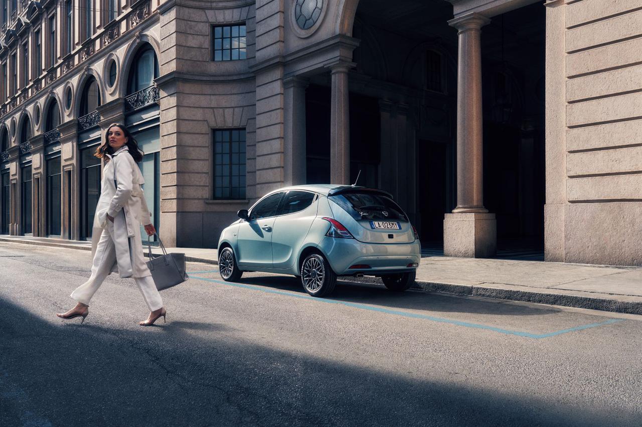 LANCIA Ypsilon 1.0 FireFly 5 porte S&S Hybrid Gold - 4