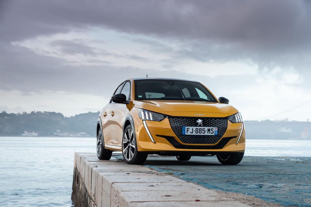 PEUGEOT 208 Hybrid 100 e-DCS6 Active - 15