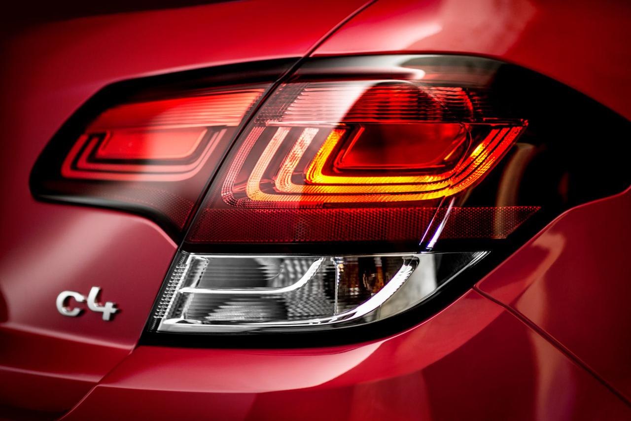 CITROEN C4 PureTech 100 S&S You - 19