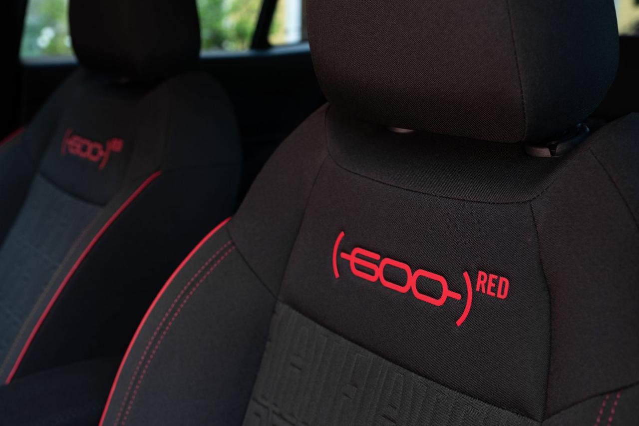 FIAT 600e Red - 10