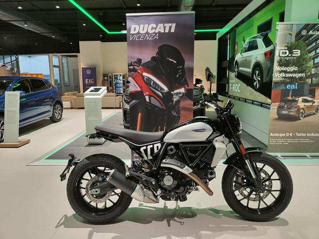 DUCATI Scrambler 800 Nero metallizzato