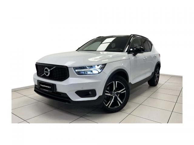 VOLVO XC40 Bianco metallizzato