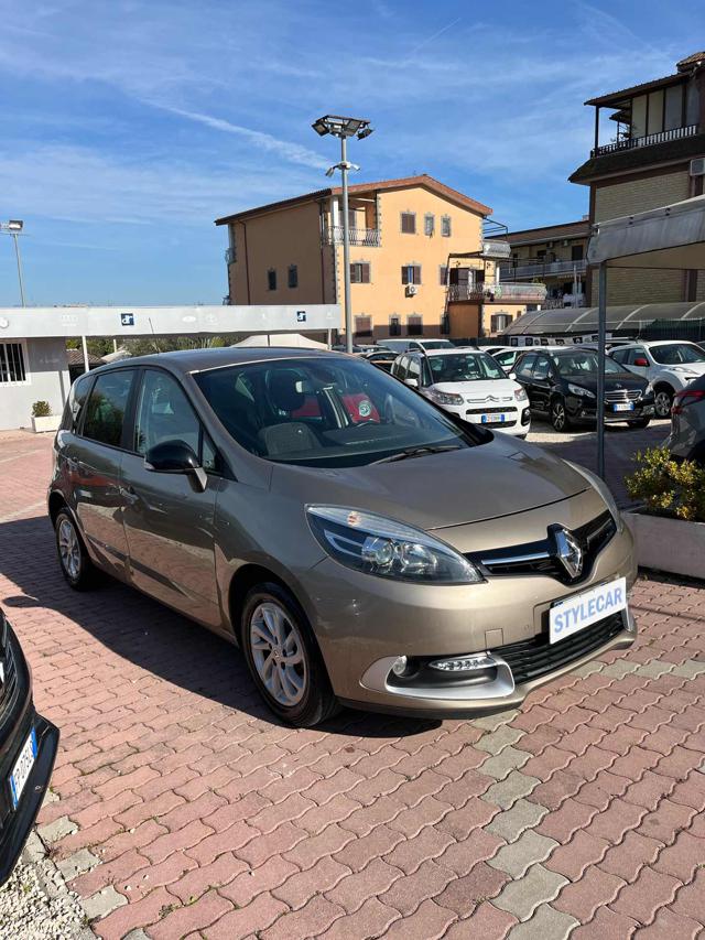 RENAULT Scenic XMod dCi 110 CV LIMITED 