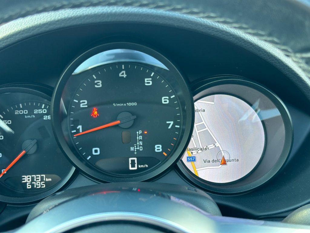 PORSCHE 718 Boxster 2.0 300cv PDK - 37