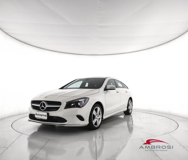 MERCEDES-BENZ CLA Shooting Brake 	200 d Automatic Business 