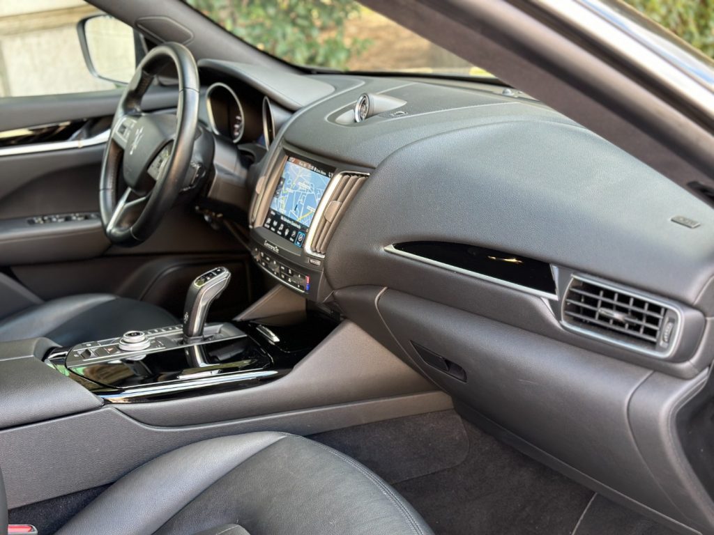 MASERATI Levante V6 Diesel 250cv AWD Granlusso MY19 - 11