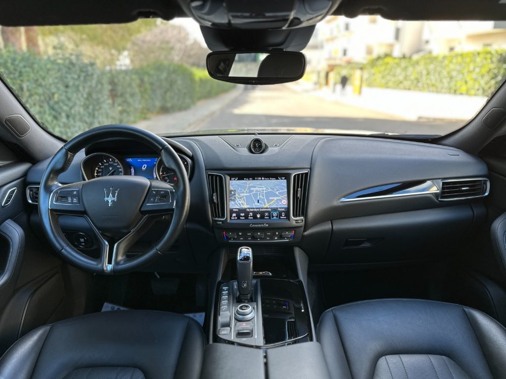 MASERATI Levante V6 Diesel 250cv AWD Granlusso MY19 - 8