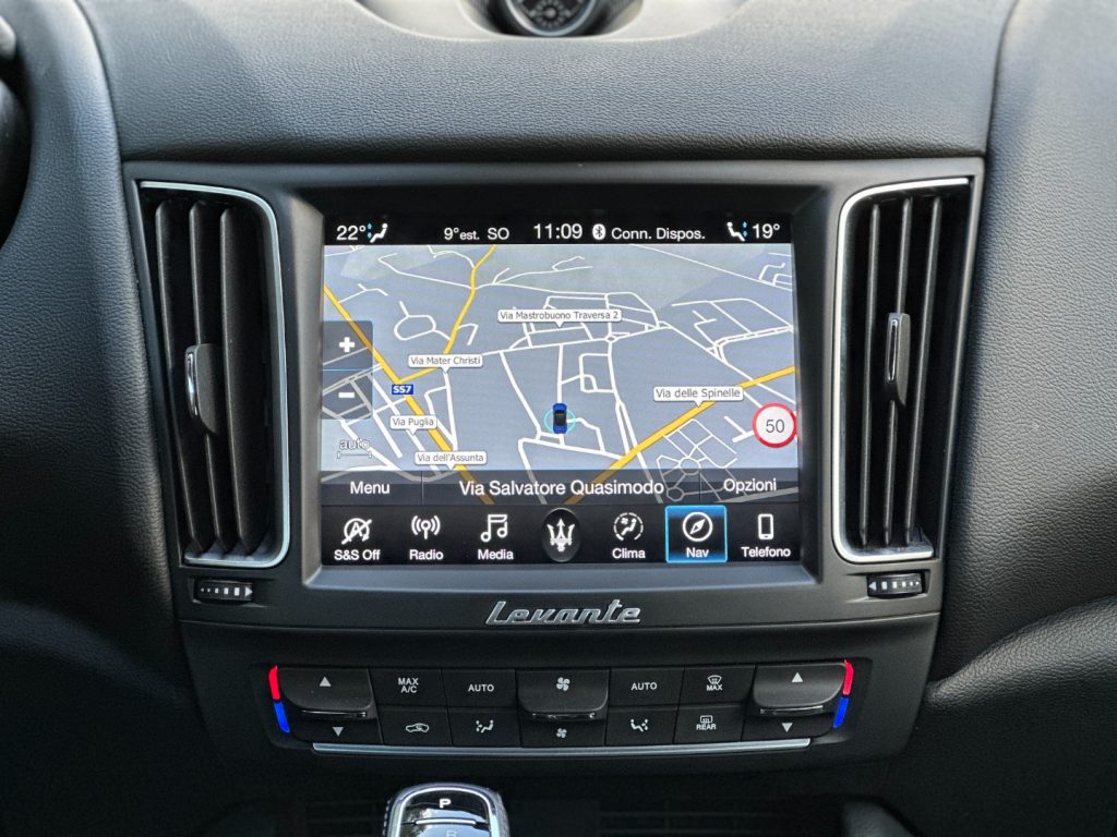 MASERATI Levante V6 Diesel 250cv AWD Granlusso MY19 - 28