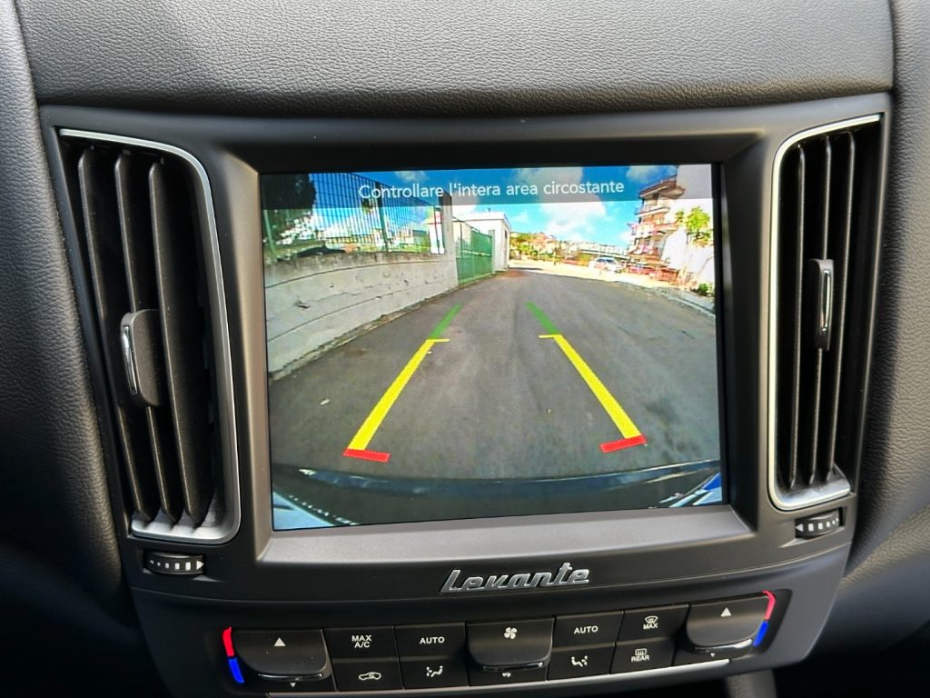 MASERATI Levante V6 Diesel 250cv AWD Granlusso MY19 - 10