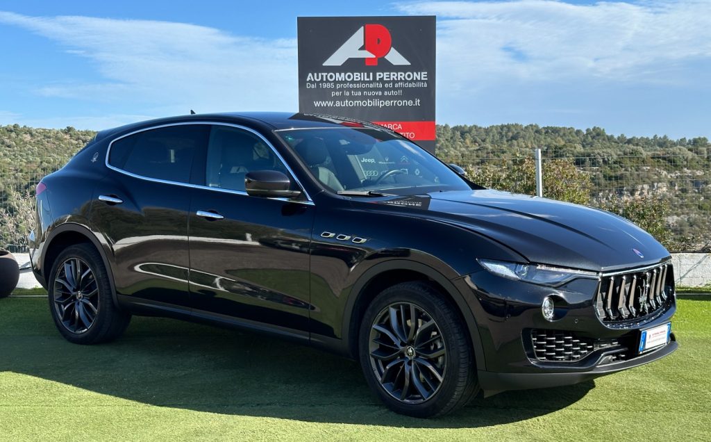 MASERATI Levante V6 Diesel 250cv AWD Granlusso MY19 - 3