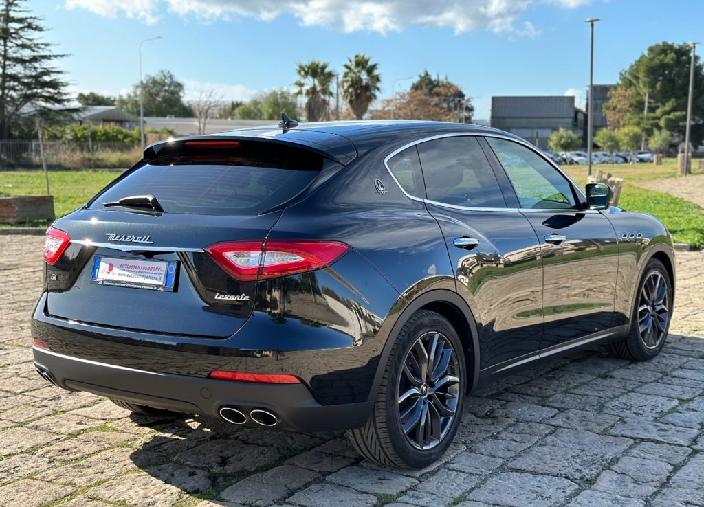 MASERATI Levante V6 Diesel 250cv AWD Granlusso MY19 - 13