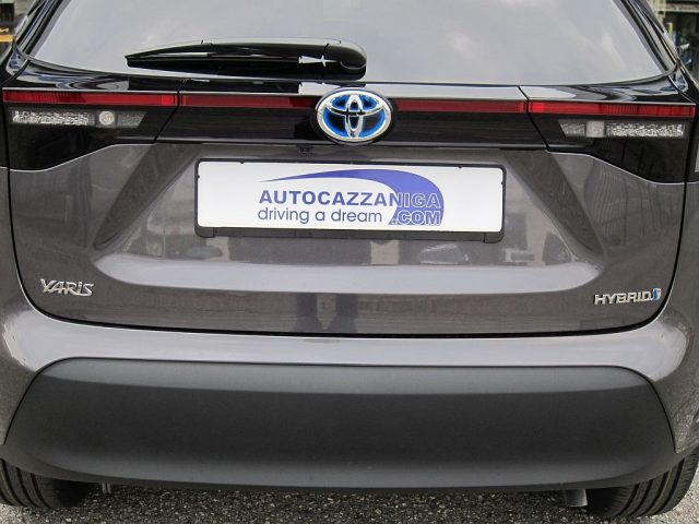 Auto nuova TOYOTA Yaris Cross 1.5 HYBRID 4x4 130cv TREND/LOUNGE/PREMIERE MY  2024 - AUTOCAZZANIGA, Lecco