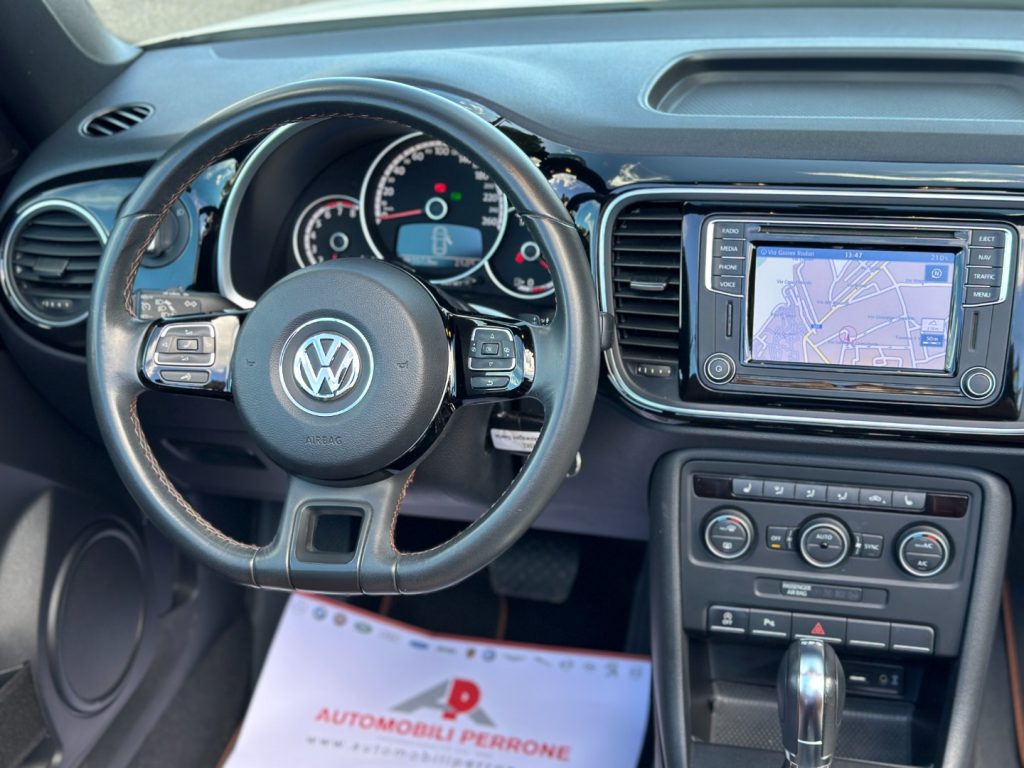 VOLKSWAGEN Maggiolino Cabrio 1.4 TSI DSG Sport BMT - Unica - 21