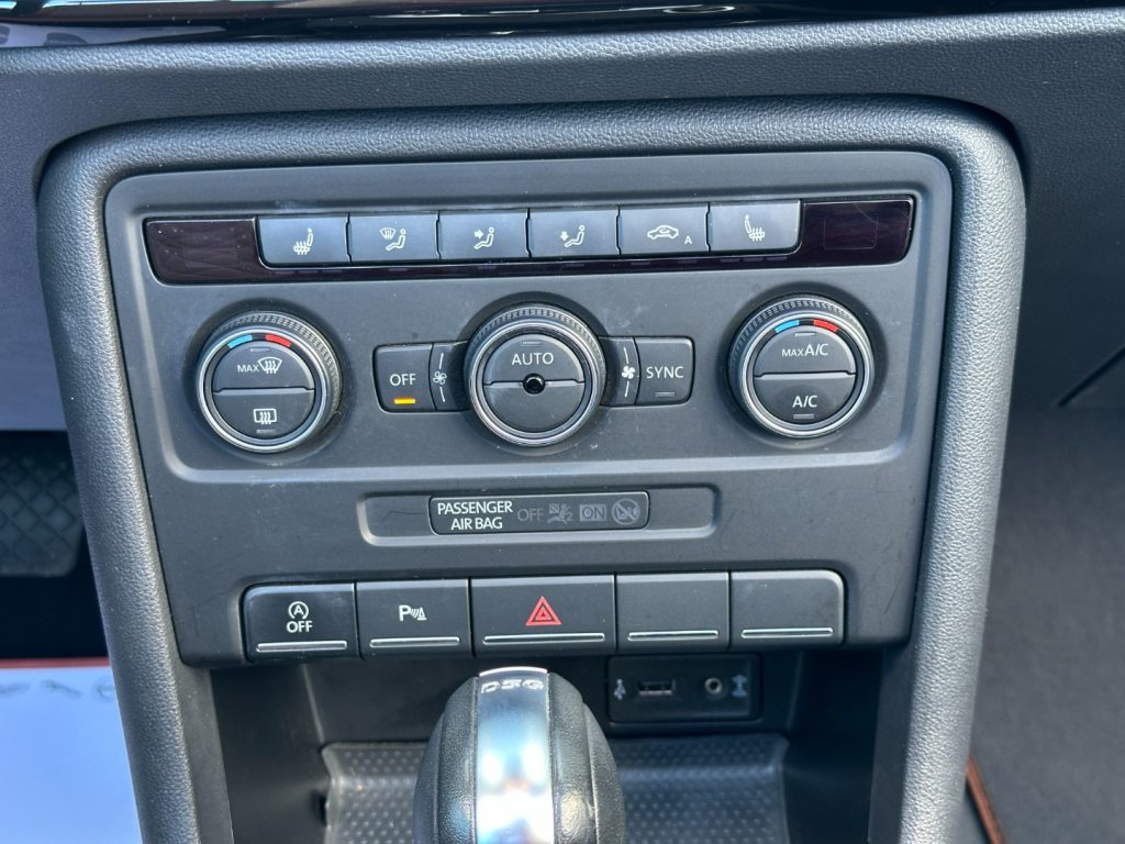 VOLKSWAGEN Maggiolino Cabrio 1.4 TSI DSG Sport BMT - Unica - 24