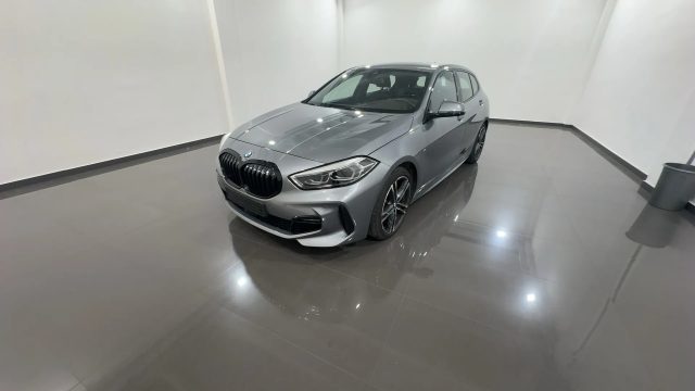 BMW 118 Grigio metallizzato