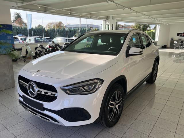 MERCEDES-BENZ GLA 200 d Automatic Sport 