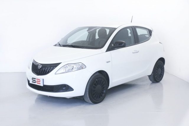 LANCIA Ypsilon 1.0 FireFly 5 porte S&S Hybrid Silver NEOPATENTATI Usato