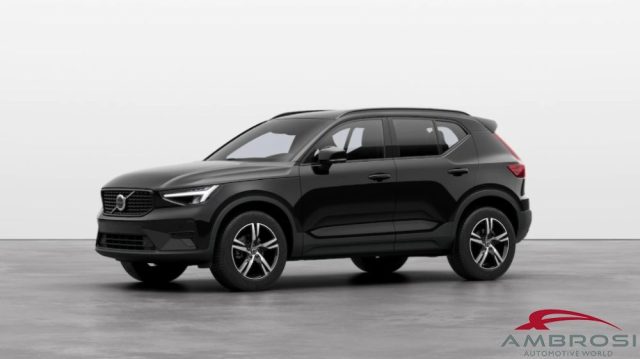 VOLVO XC40 Mild Hybrid B3 automatico Plus Dark 