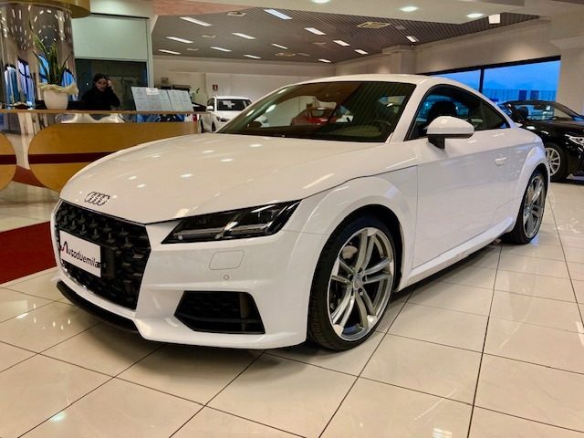 AUDI TT 40 TFSI S tronic NAVI CERCHI 19 PREZZO REALE !! 