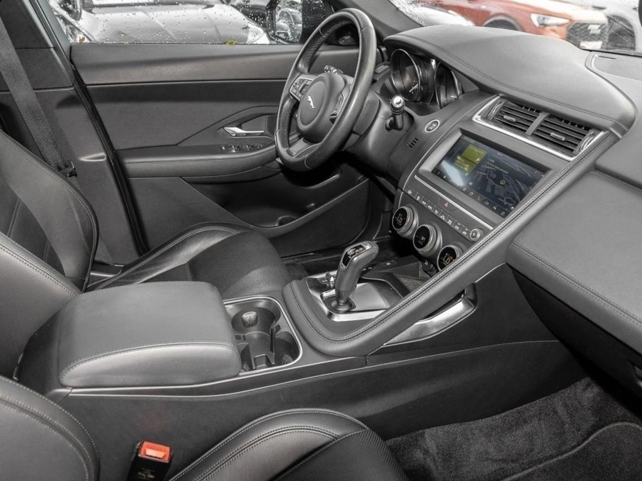 JAGUAR E-Pace 2.0D 180 CV AWD aut. - abitacolo-anteriore