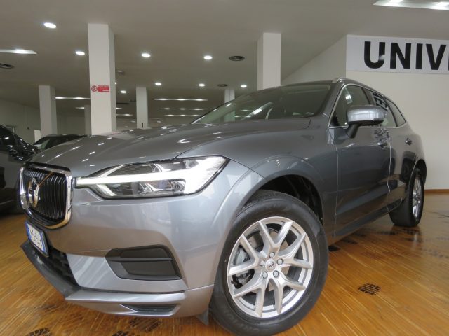 VOLVO XC60 B4 (d) AWD Geartronic Business Usato