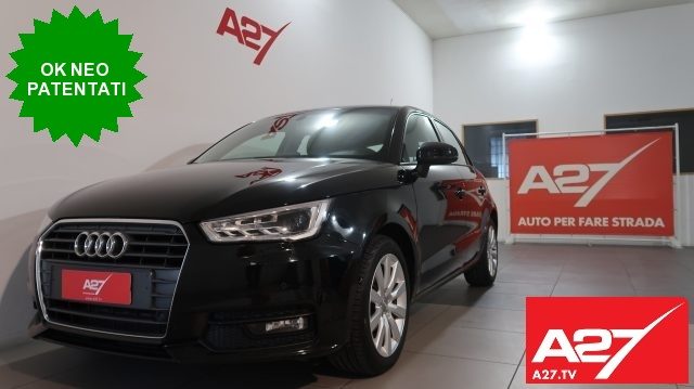 Foto Audi A4 Avant S line Black logo Audi - Patentati