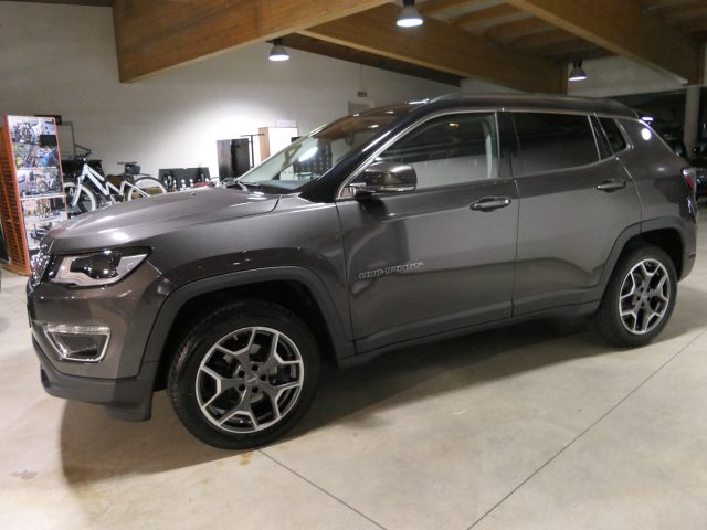 JEEP Compass Dunkelgrau metallisiert