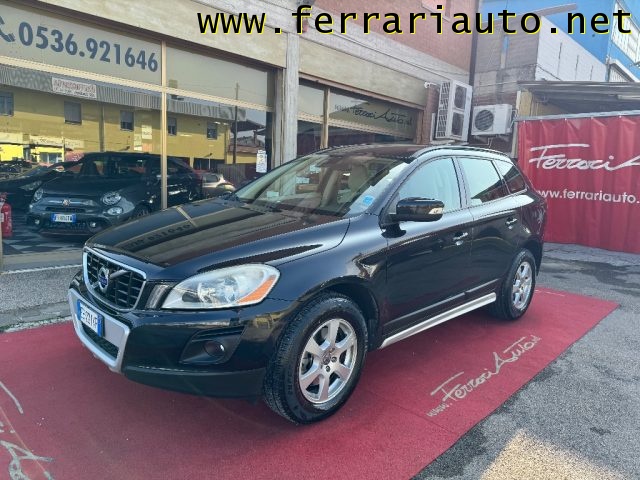 VOLVO XC60 D5 AWD Geartronic Kinetic 