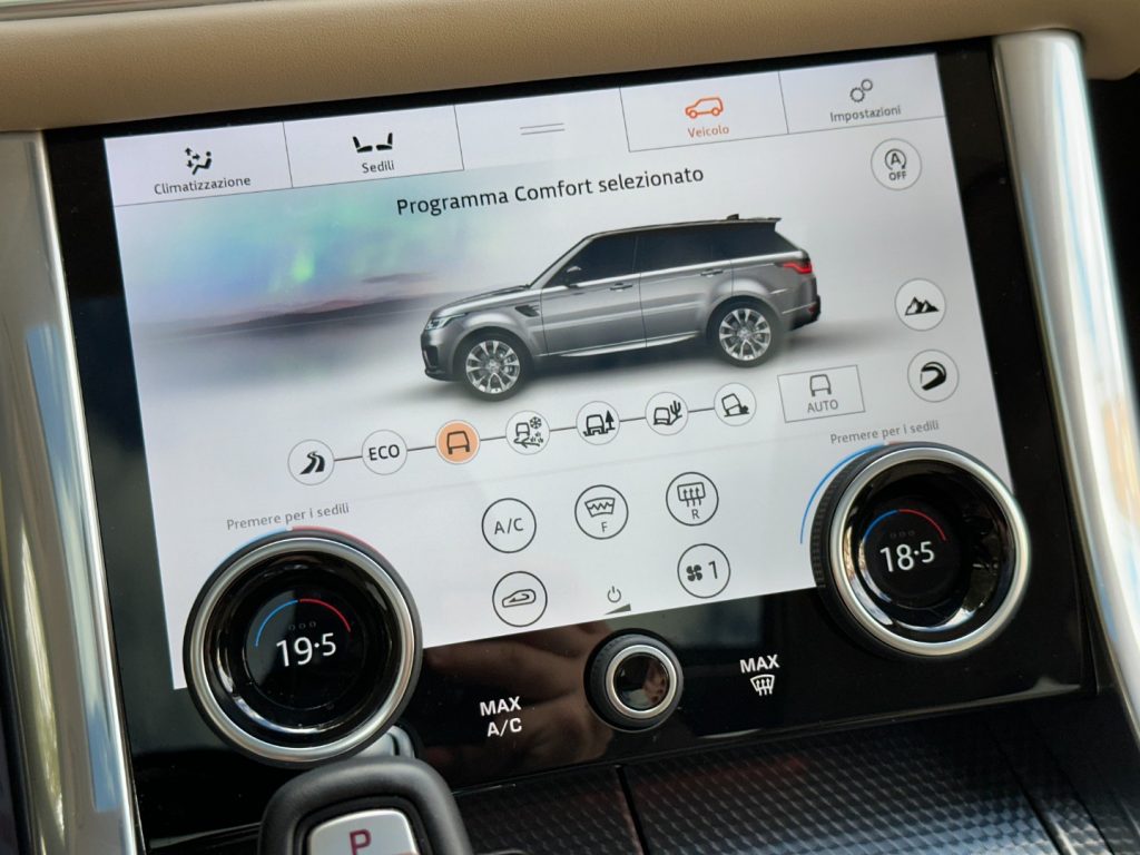 LAND ROVER Range Rover Sport 3.0D l6 350cv HSE Dynamic - Solo 9.300 km - 50