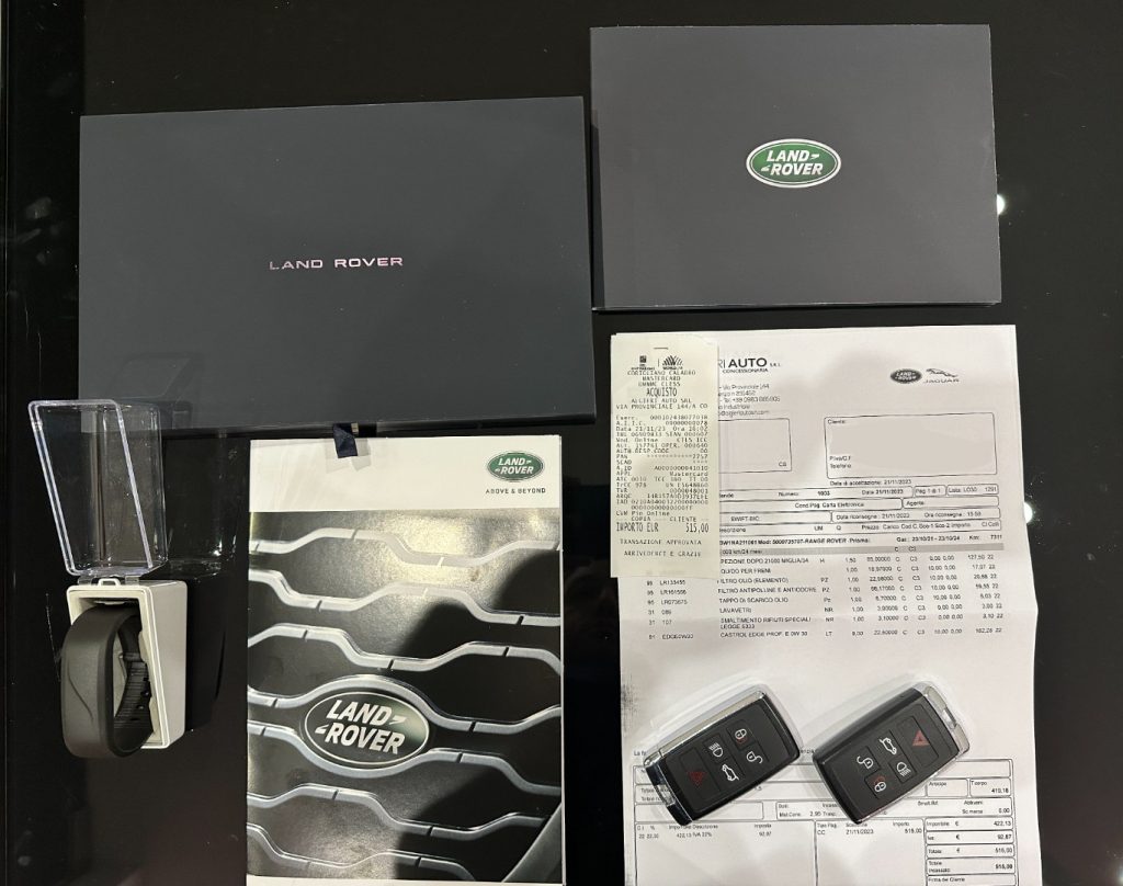 LAND ROVER Range Rover Sport 3.0D l6 350cv HSE Dynamic - Solo 9.300 km - 13