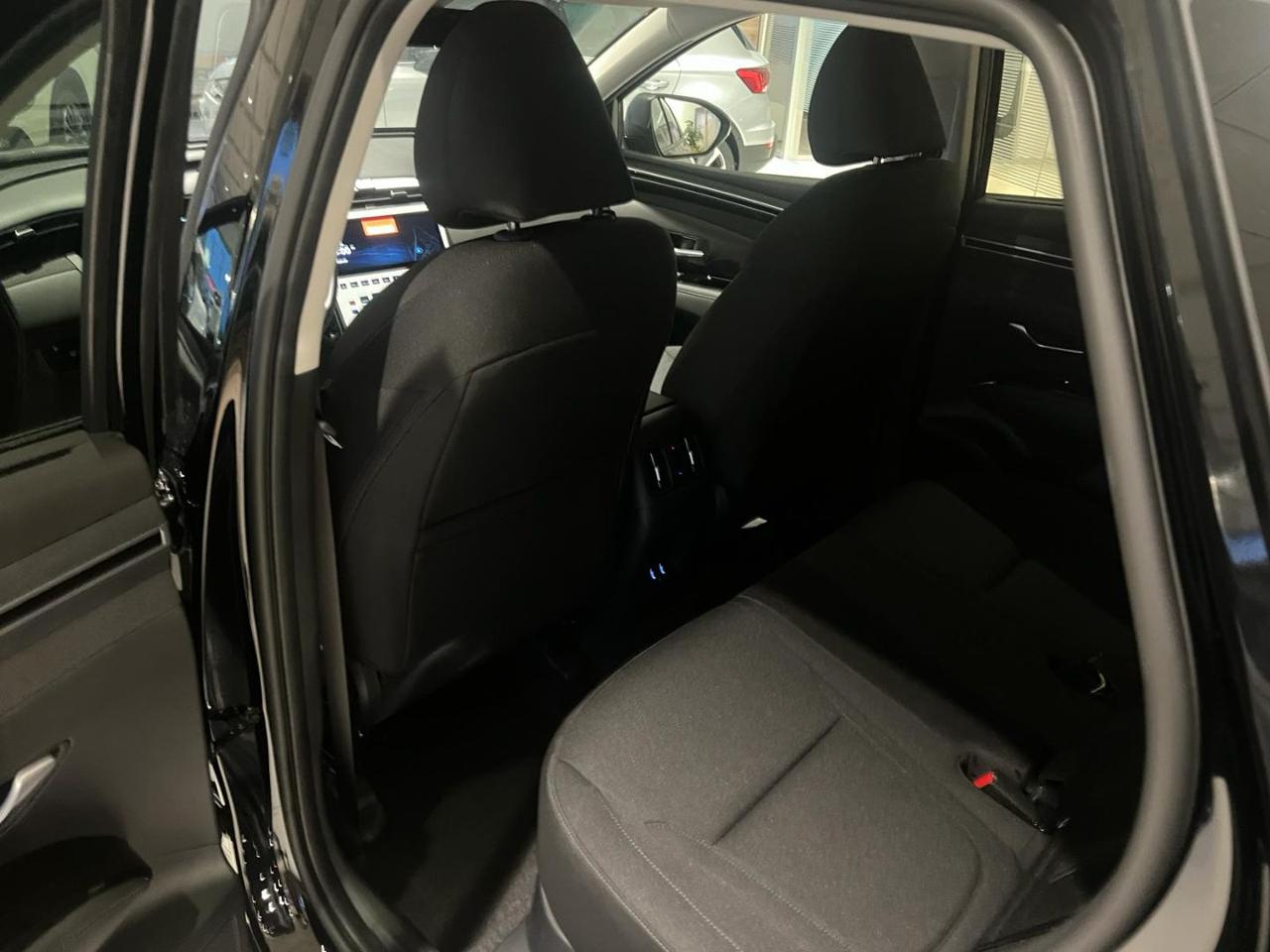 HYUNDAI Tucson 1.6 HEV aut.Exellence - abitacolo-posteriore