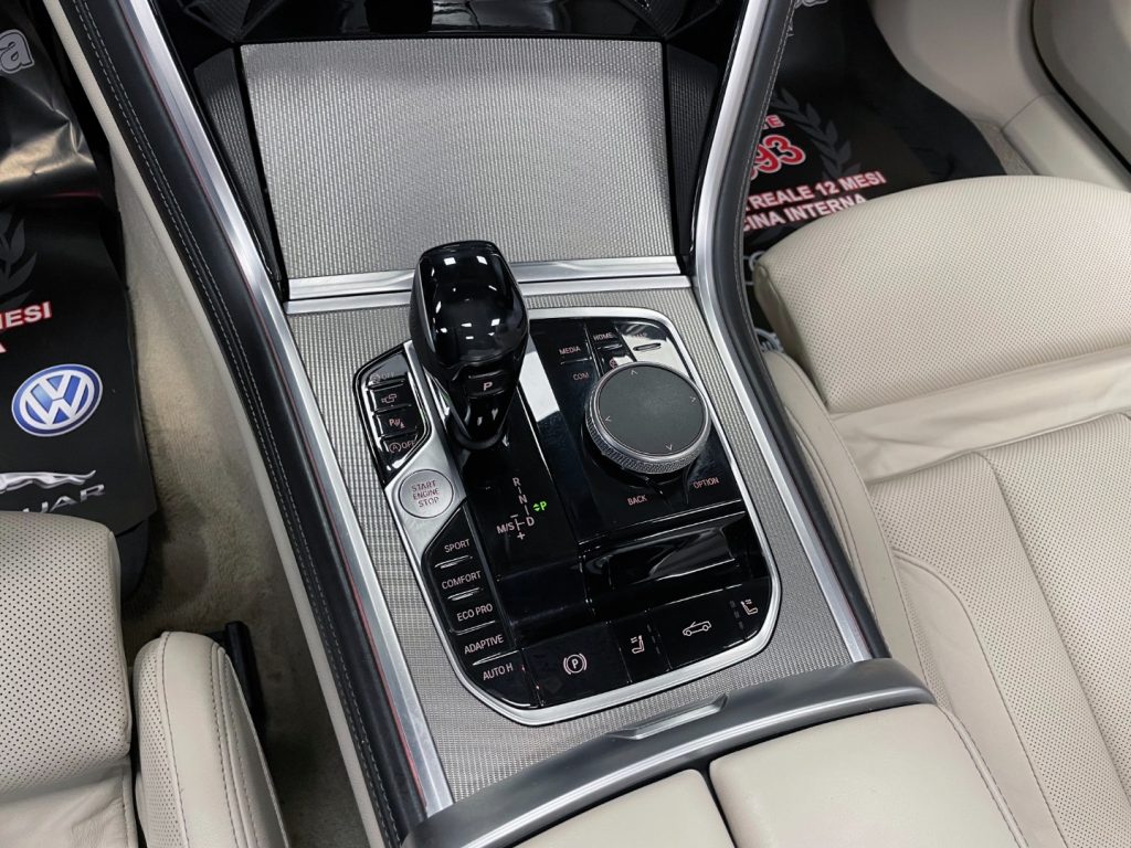BMW 840 D XDRIVE CABRIO INDIVIDUAL COMPOSITION MSPORT AUTO - 30