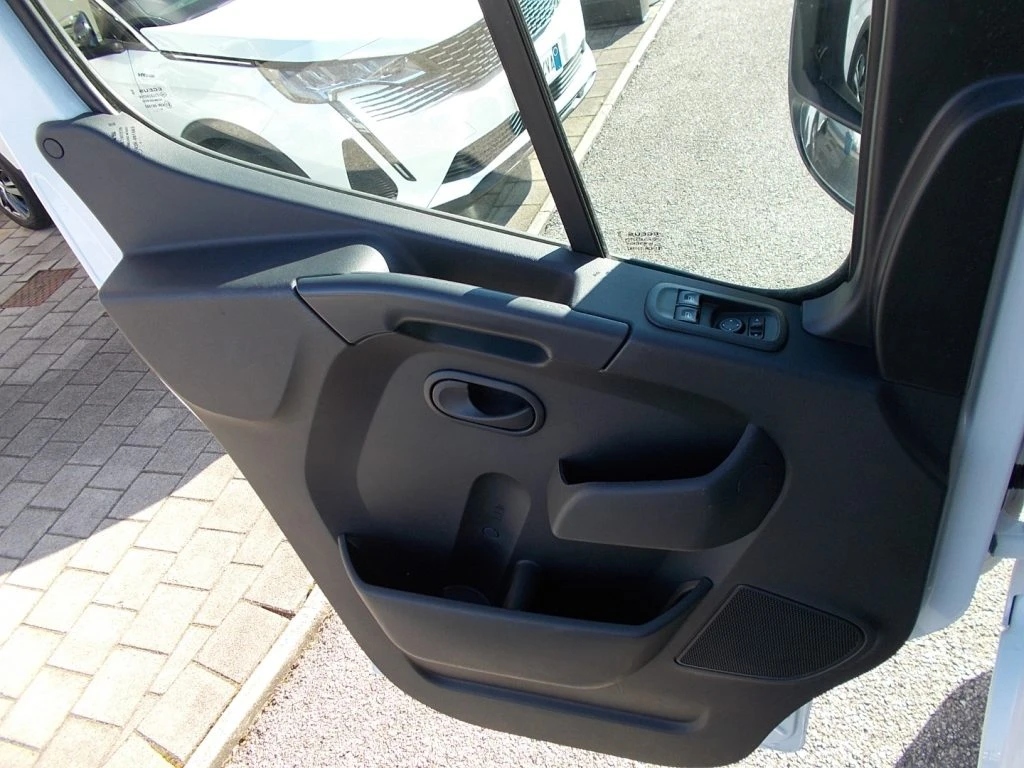 RENAULT Master T35 2.3 dCi 135 PM-TM Furgone Ice - 14