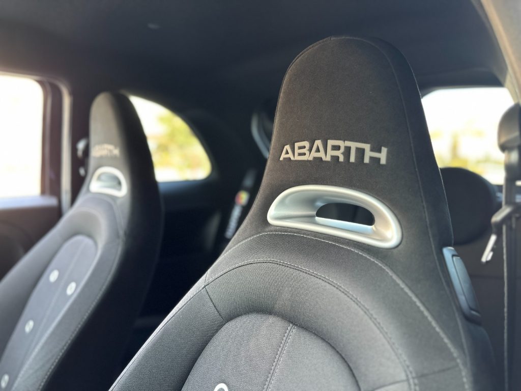 ABARTH 595 1.4 Turbo T-Jet 160cv Pista 70°anniversario - 23