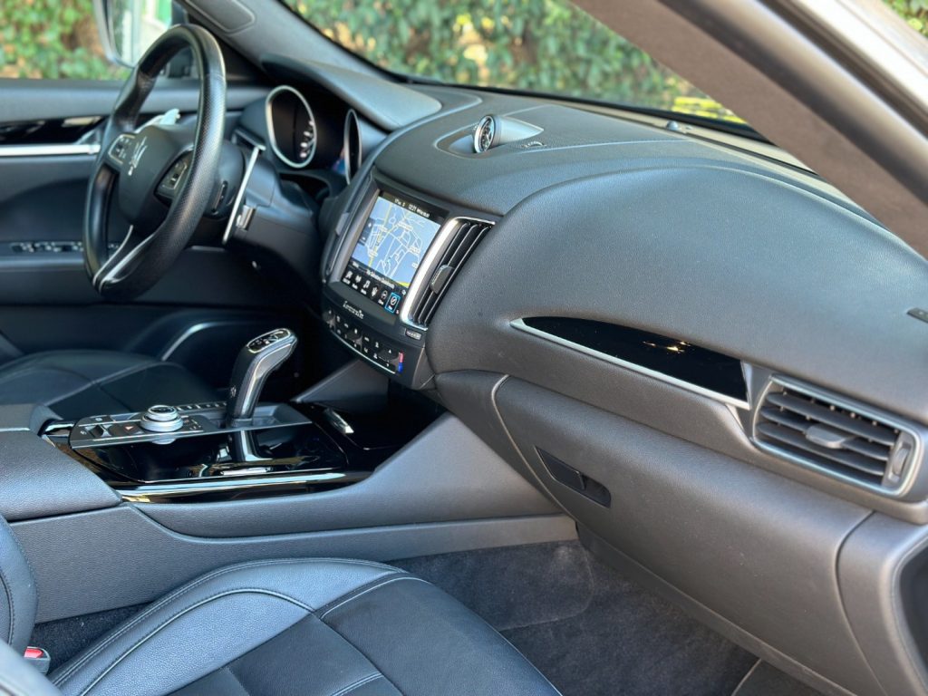 MASERATI Levante V6 Diesel Q4 250cv GranSport - 9