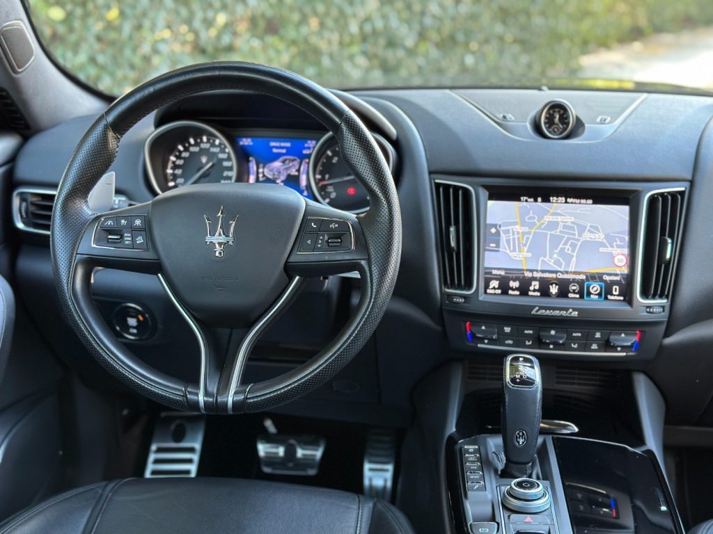 MASERATI Levante V6 Diesel Q4 250cv GranSport - 7