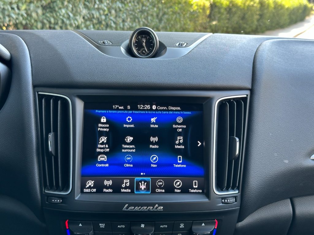 MASERATI Levante V6 Diesel Q4 250cv GranSport - 25