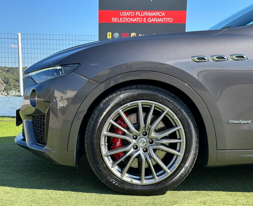 MASERATI Levante V6 Diesel Q4 250cv GranSport - 37