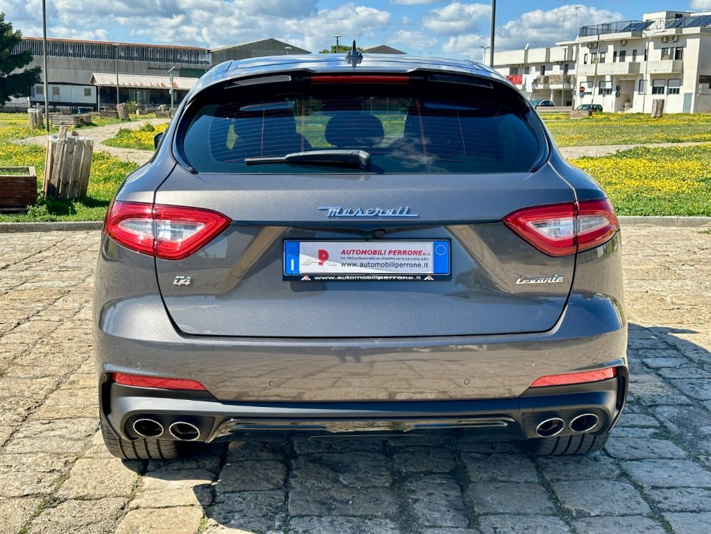 MASERATI Levante V6 Diesel Q4 250cv GranSport - 13