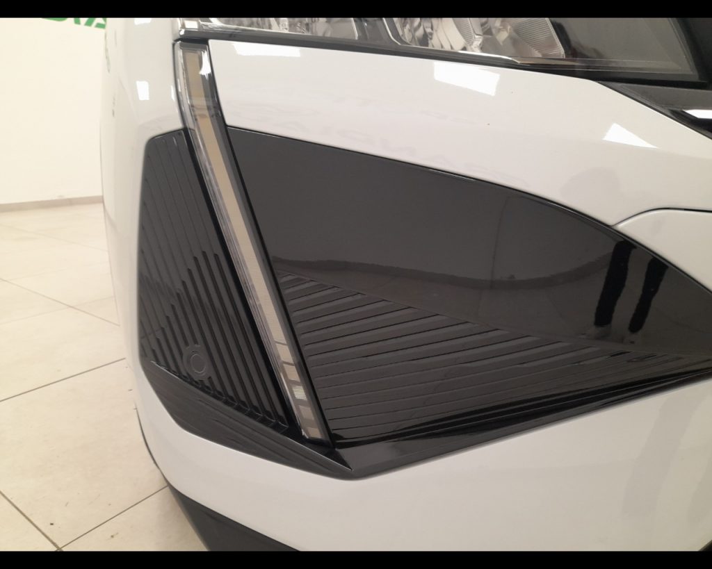 PEUGEOT 408 1.2 puretech Allure s&s 130cv eat8 - 24