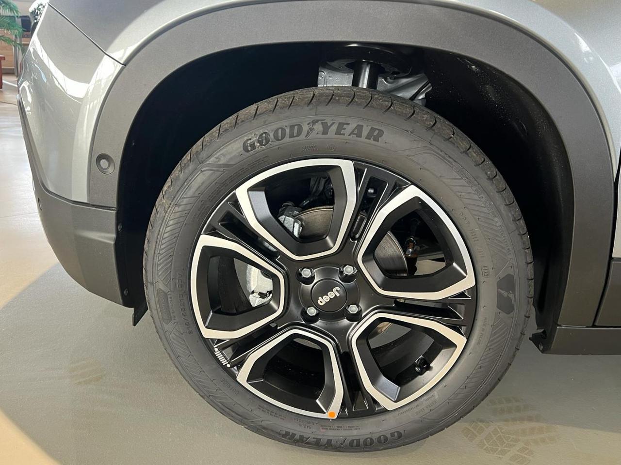 JEEP Avenger 1.2 Turbo Summit - 25