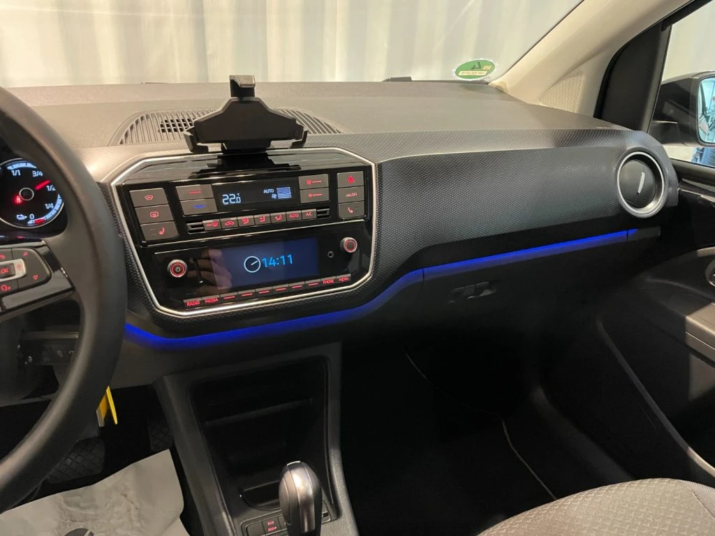 VOLKSWAGEN e-up! 82 CV NEOPATENTATI Radio Bluetooth DAB+ - 8