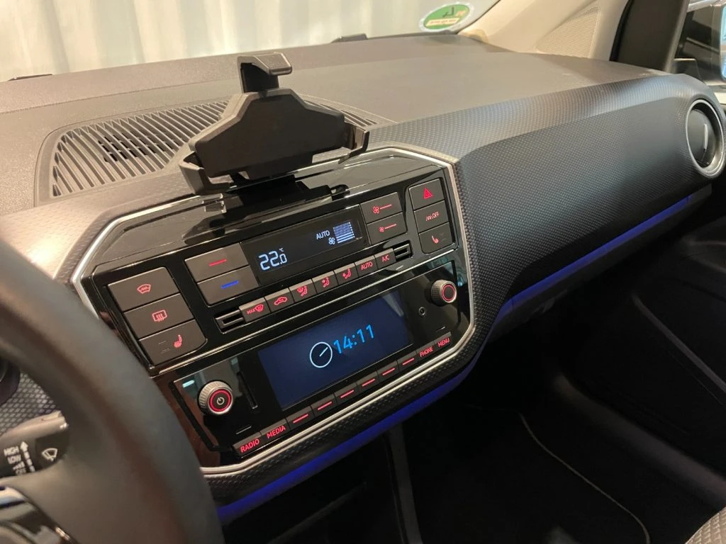 VOLKSWAGEN e-up! 82 CV NEOPATENTATI Radio Bluetooth DAB+ - 14
